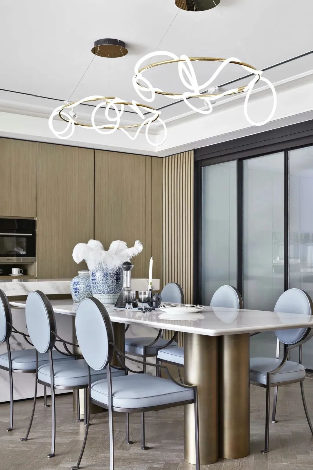 149㎡法式轻奢风格,线条与色彩融合,轻奢好浪漫