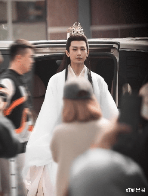 成毅|3位女主相继辞演，杨紫方联合抵制，沦为笑话的成毅终于反击