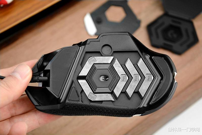 鼠标|“健身器材”的新皮肤,罗技G502 SE HERO熊猫版开箱