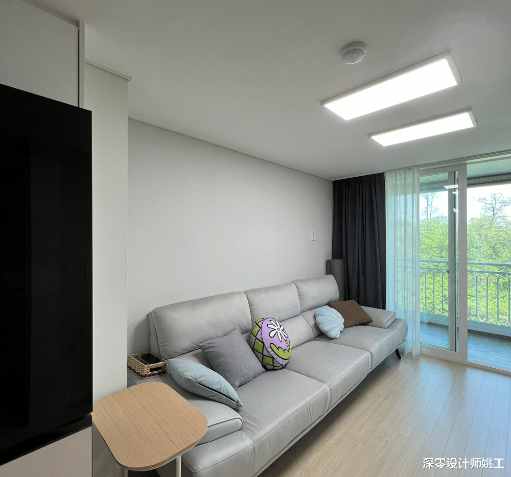 普通人的家大概如此!不需要多么富丽堂皇,简简单单但却干净舒适自在