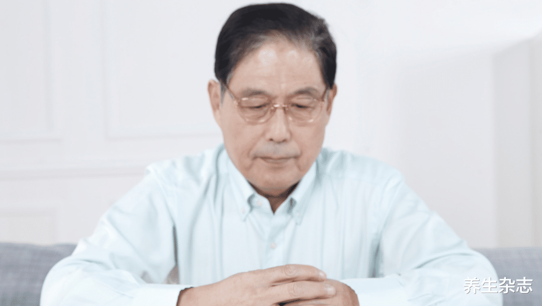 牙齿|牙龈肿痛不是平白无故的，老中医：牙齿问题，根源是胃和肾出了问题