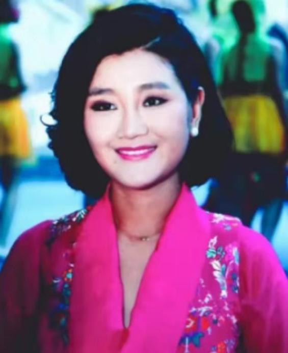 降央卓玛|曾被刀郎告上法庭的降央卓玛，生活中是个怎样的人？