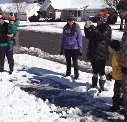 吴京|“嘎子哥”膨胀了？直播扬言投资《战狼3》，现场连线吴京被打脸