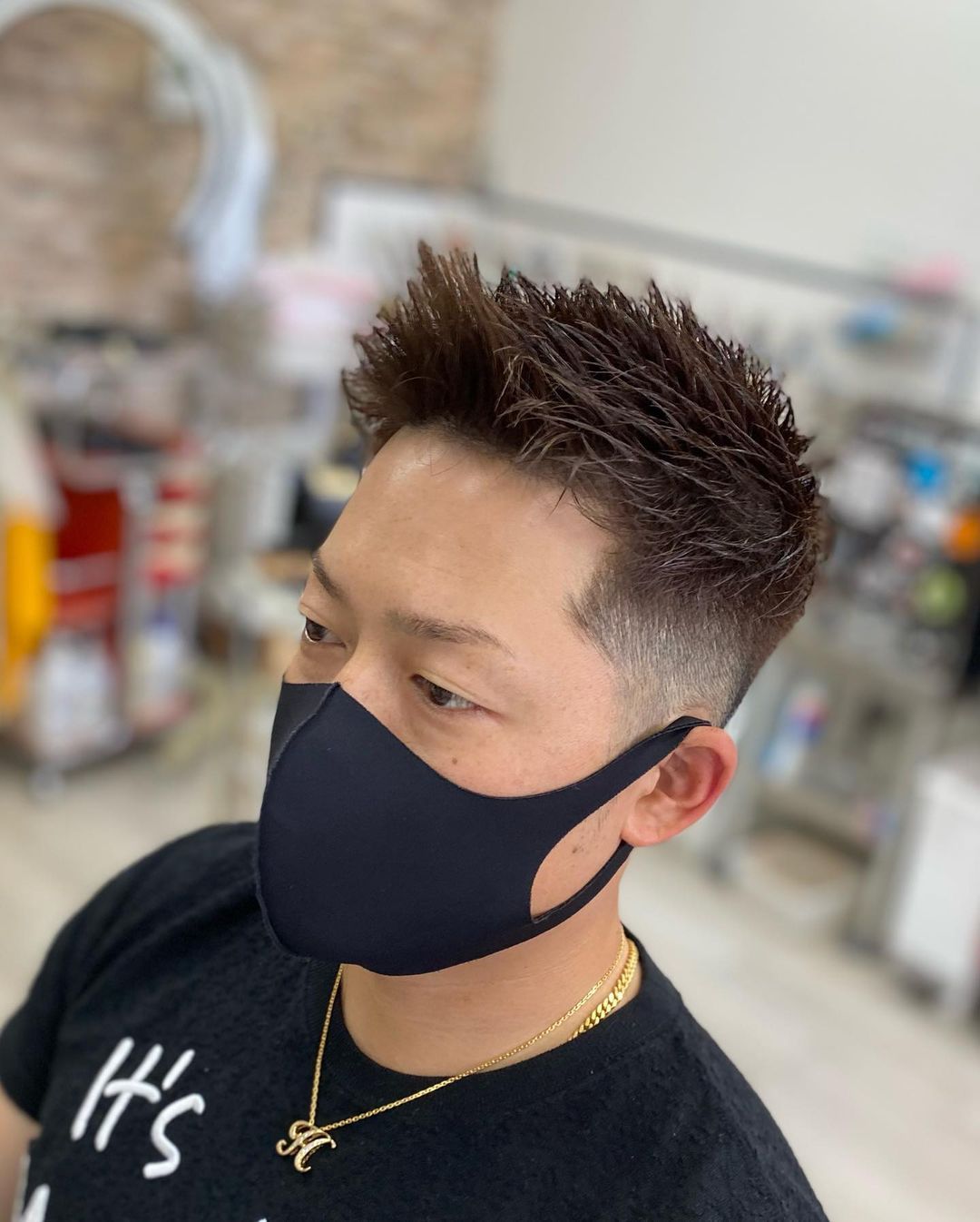玉米 男士发型别乱剪，最帅还是这3种，简单立体真有型