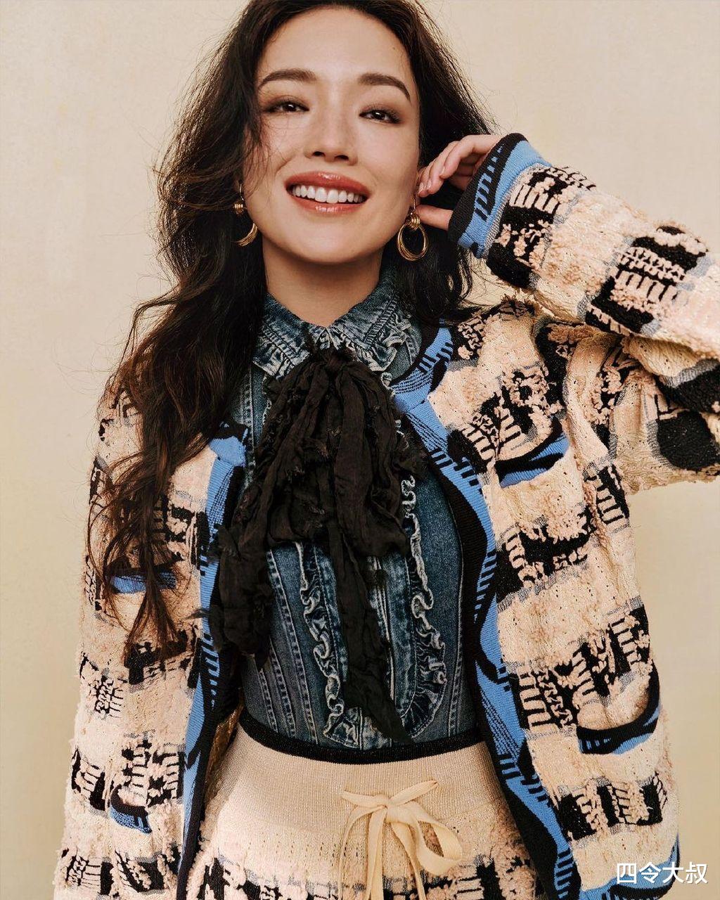 林青霞|67岁林青霞海边辣照曝光！掀裙露腿很大胆，意外撞脸舒淇