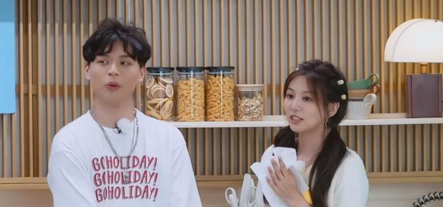 相遇的夏天|《相遇的夏天》女三养备胎?吃醋赌气,接受不喜欢男生的投喂