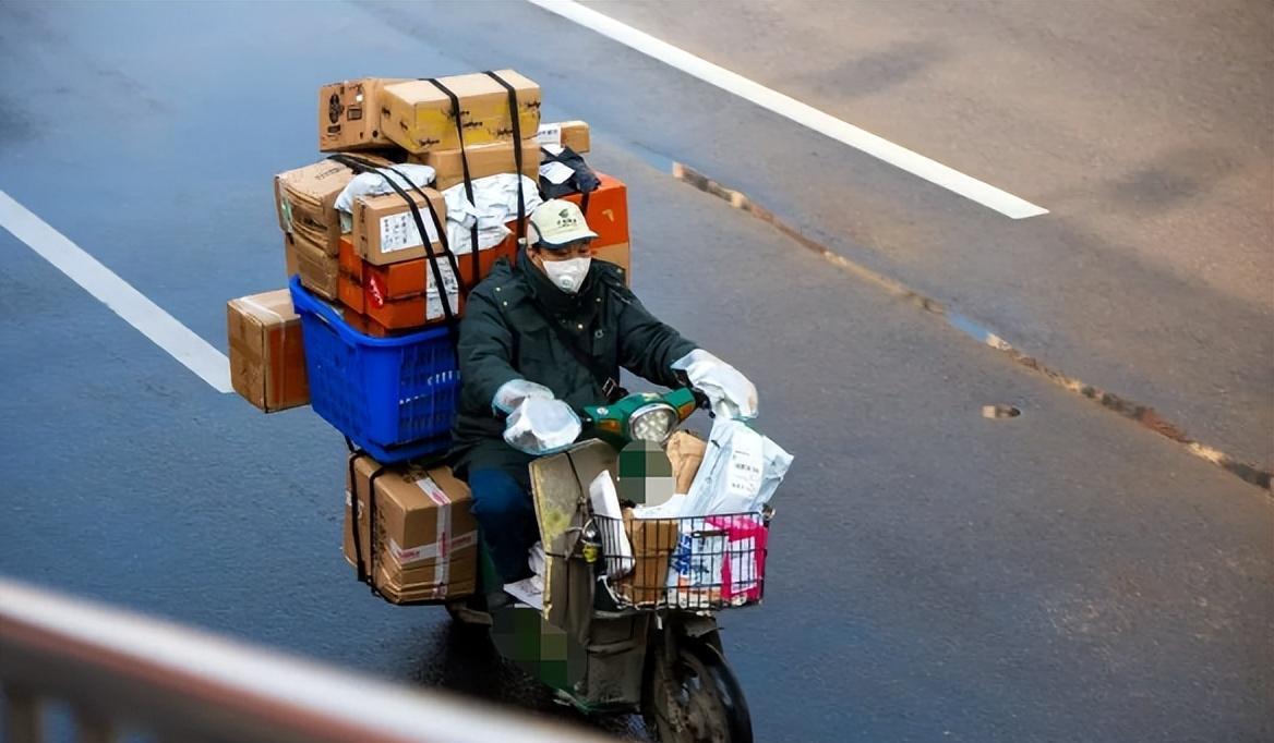 疫情放开，新冠高峰期把人又“逼”回家中，赚钱更难了！