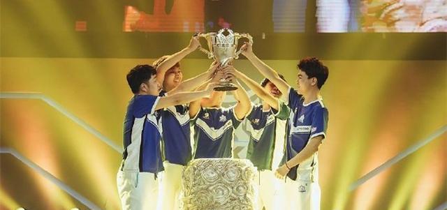 kpl|从老将小渝到支柱cat再到新人坦然，细数Estar五冠的五大功臣！