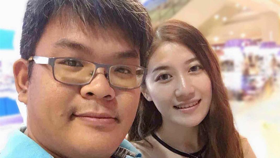 童星|恭喜！32岁童星穿中式婚服出嫁，戴金色发冠显贵气，称嫁给了爱情