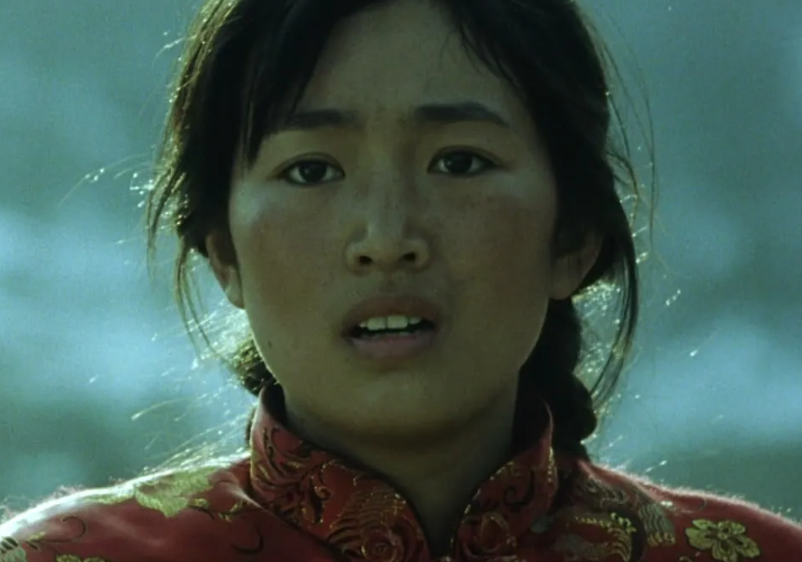 刘亦菲|说刘亦菲“大龅牙”丑的,是烤瓷大白牙看习惯了吧?