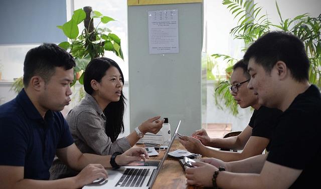 |越来越多销售,处在只拿底薪的困局,二八定律的职业值得坚持吗