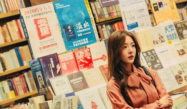 张新成|年度诈骗剧？张新成《回廊亭》预告有多好看，正片就多让人失望？