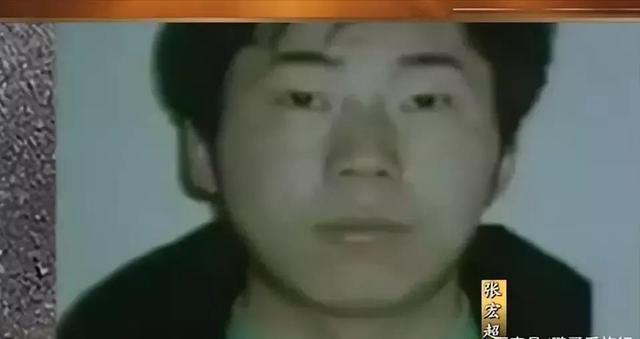 河南头号悍匪张书海,劝说儿子、亲妹追随他,制造3起银行大劫案