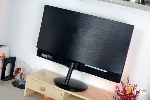 显示器|黄金尺寸24英寸屏，2K分辨率，仅千元，联合创新的性价比太高了