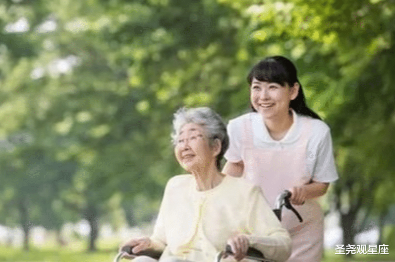 65岁大妈住女儿家养老,女婿称大妈太偏心,太过分了!
