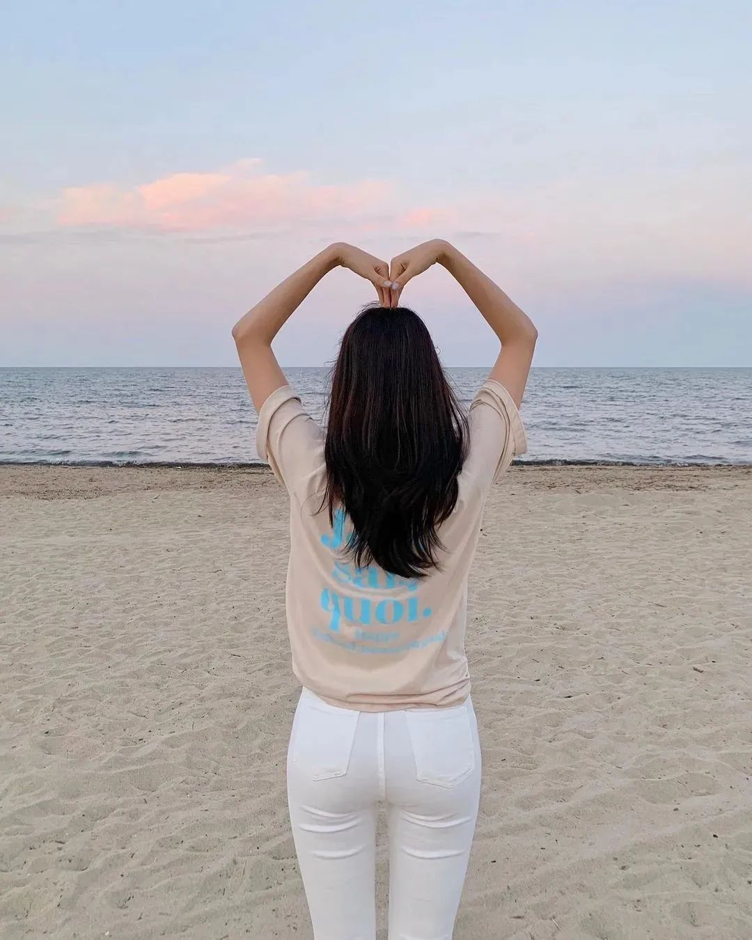 拒绝拍照尴尬，8个超实用的日常拍照技巧，get起来拍自然美照