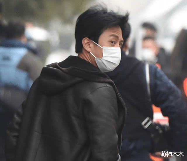 赵丽颖|春晚第二次联排来了！人员有变动，肖战队友意外现身赵丽颖离京