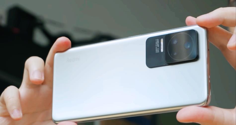 红米k50|从iPhone12降级到RedmiK50，原以为会让我失望，万没想到是惊喜