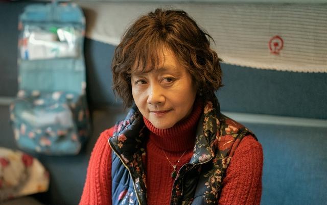 黄梅莹|著名演员黄梅莹:命运坎坷,嫁给金鑫后苦尽甘来,恩爱38年生一子