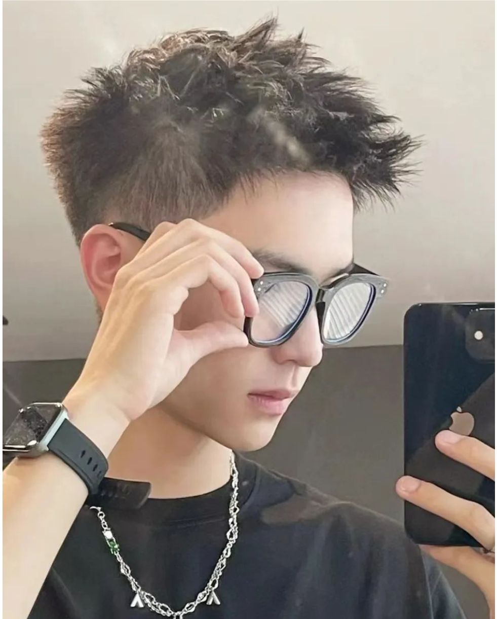 短发 男人要想帅，这些男发安排上，时尚有型不落伍