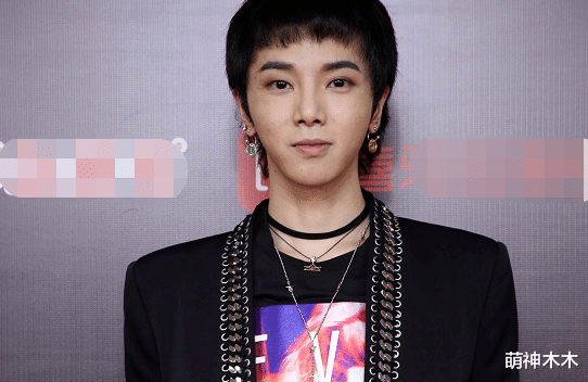 生图|当红男星生图：杨洋抬头纹，易烊千玺戴假发，蔡徐坤肖战皮肤好