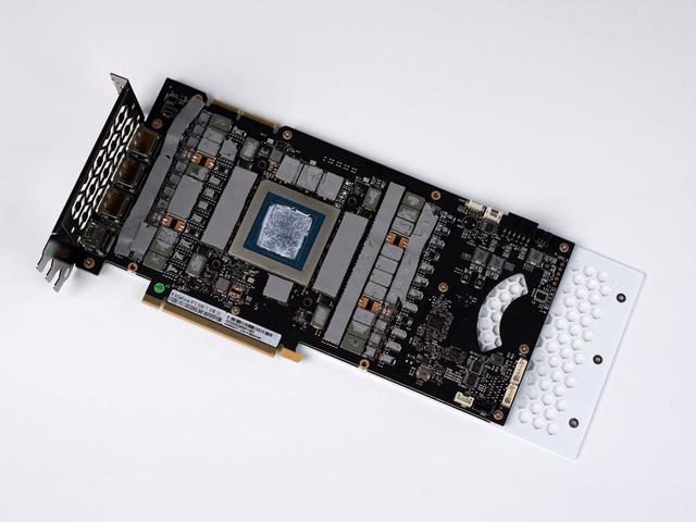 显卡|卡皇出击给你非凡性能！影驰RTX 3090 Ti 星曜 OC评测