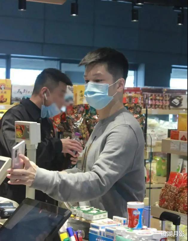樊振东|五一假期，小胖樊振东的二三事