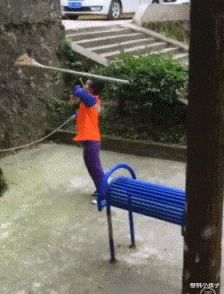 撞衫|当畸形审美成主流：网红撞衫baby被嘲壮士，丰腴体型就是丑？