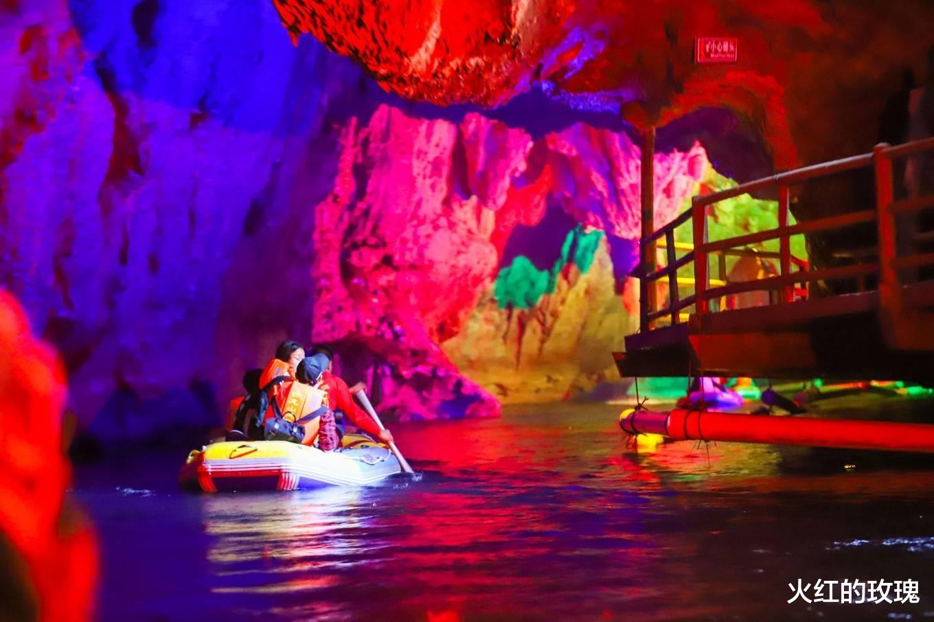 通灵大峡谷|地球上最绿的瀑布,还是植物的王国,在广西你去过吗