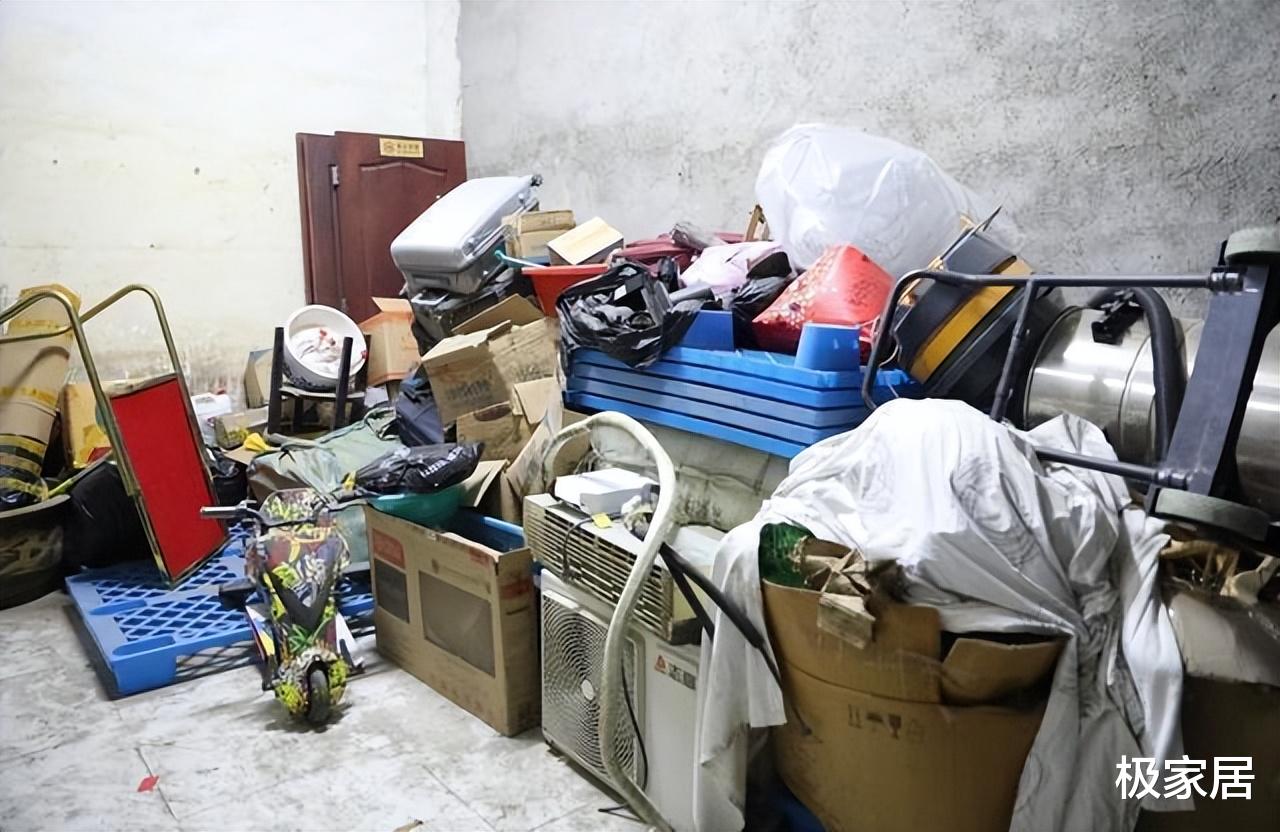 为什么一个家庭“穷”藏不住？这4个根本原因，要及时改掉！