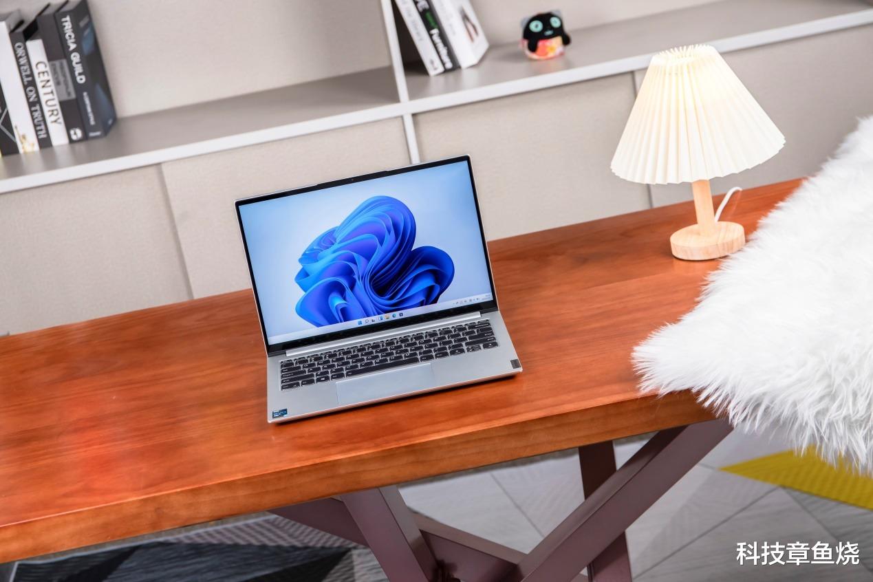 |?轻薄本的全能巅峰，小新Pro14值得体验