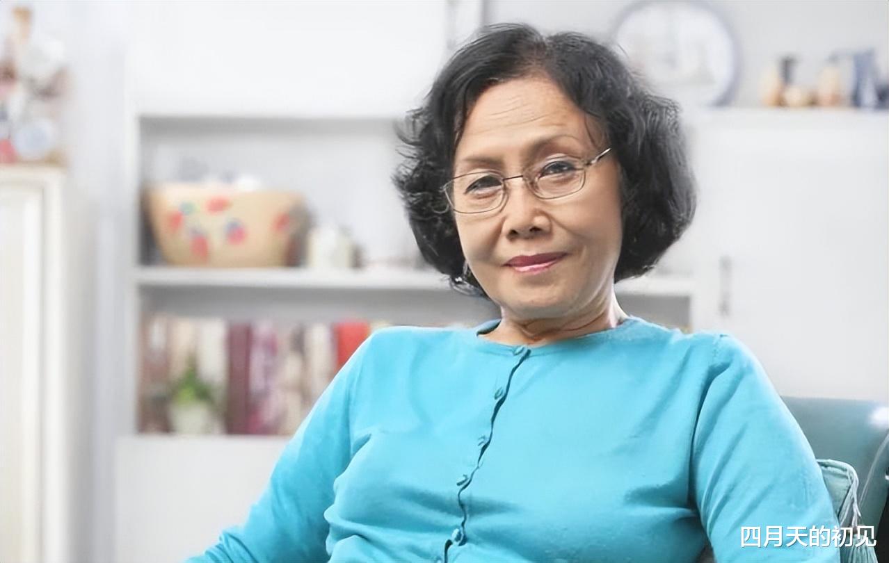 65岁阿姨哭诉:在儿子家养老8年,儿媳总怀疑我藏私房钱,太苦了
