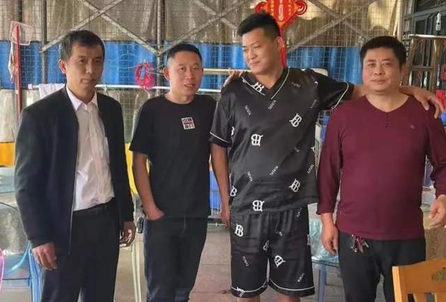 姐姐|徐剑锋认亲回台州后,清晨主动给姐姐煲粥,孕期姐姐发文感谢弟弟