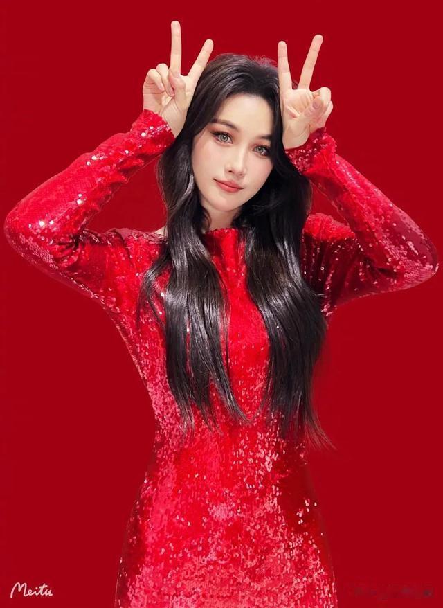 迪丽热巴|众星兔年贺岁大片，迪丽热巴仙气飘飘，赵丽颖杨幂今年春晚赢麻了