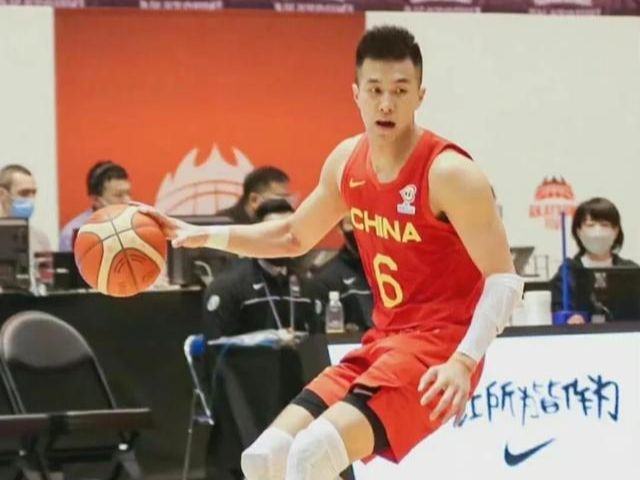 中国男篮|中国男篮2022年的最佳阵容是哪五位，MVP球员是谁？