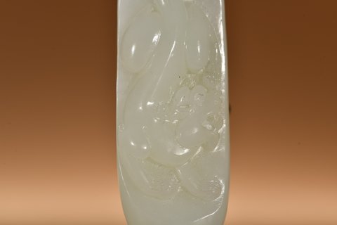 |和田玉螭龙挂件