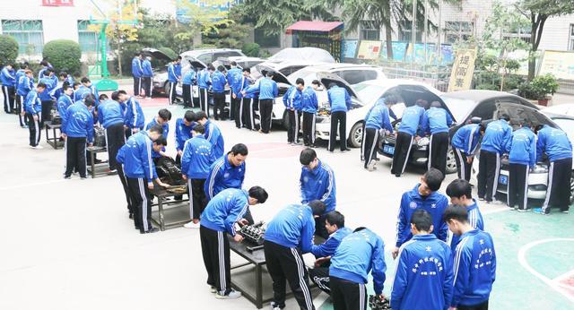 |被人忽略的职业教育:薪水正在超过名校生,却被普本生看不起