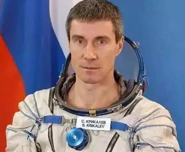 史上悲催的宇航员,刚上太空祖国却没了,在太空漂了近一年