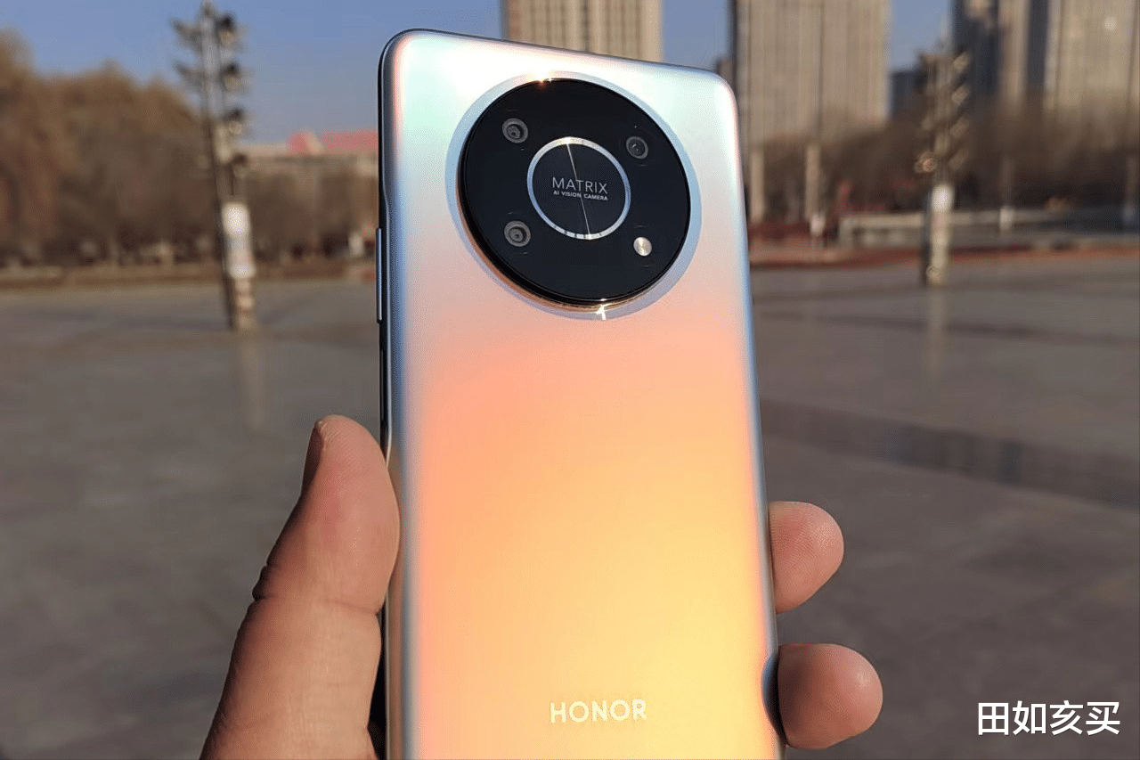 荣耀x30|最新千元手机销量榜:荣耀X30排第四,榜首霸榜长达15天