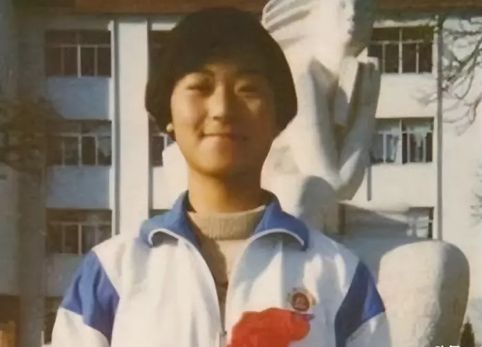 “她不给她弟弟钱就该死”,30岁女博士回娘家探亲,惨遭父亲杀害