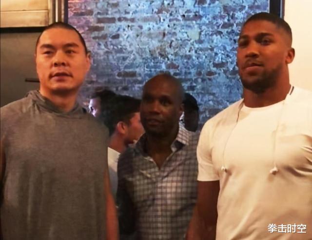 白萝卜|中国职业拳击废了？注册职业拳手大幅度减少，为了生存纷纷改行了