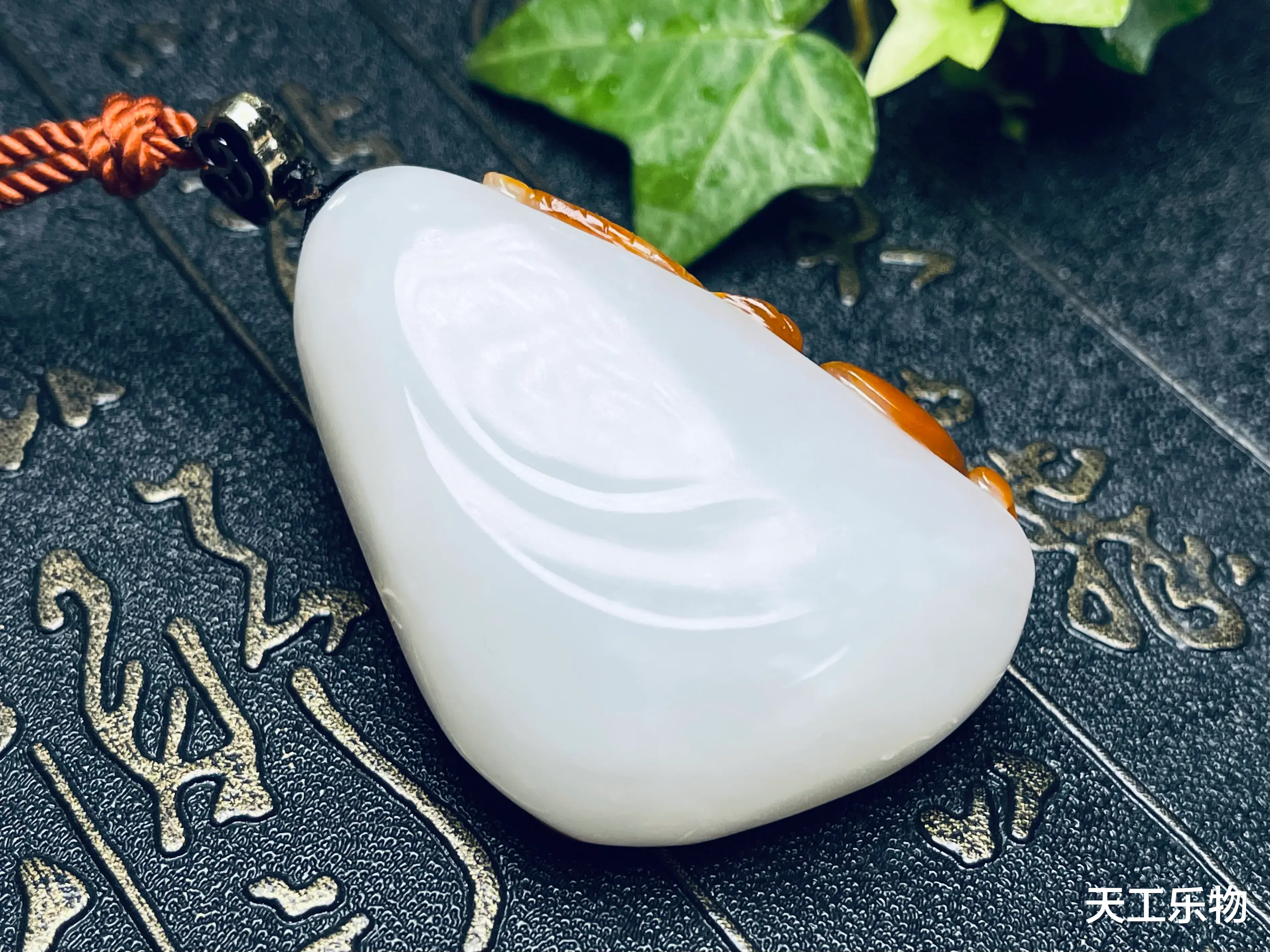 翡翠|此白非彼白！和田玉的白度都有哪些类型？