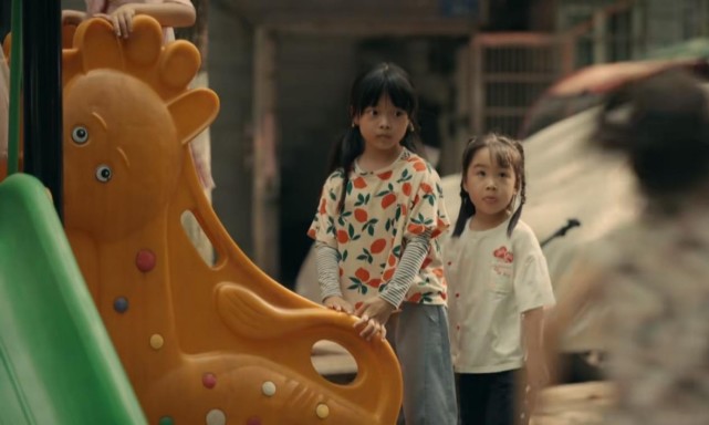 亲爱的小孩|《亲爱的小孩》里的禾禾,小戏骨郑颖娴,演技大赞