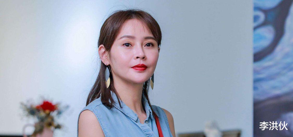 完美伴侣|看多了小脸蛋尖下巴女星，《完美伴侣》中两位大脸女主看着太舒服