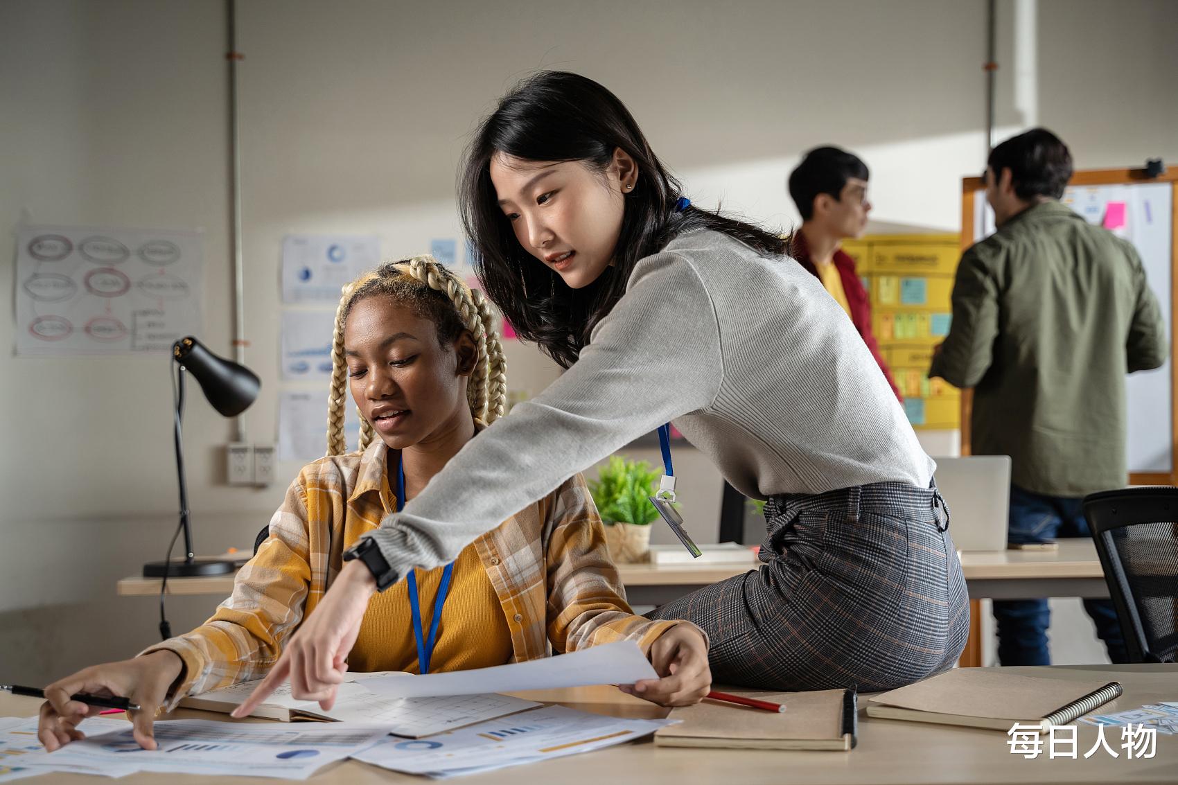 支付宝|我在国外写代码,领导禁止我加班,35岁焦虑逐渐消失了