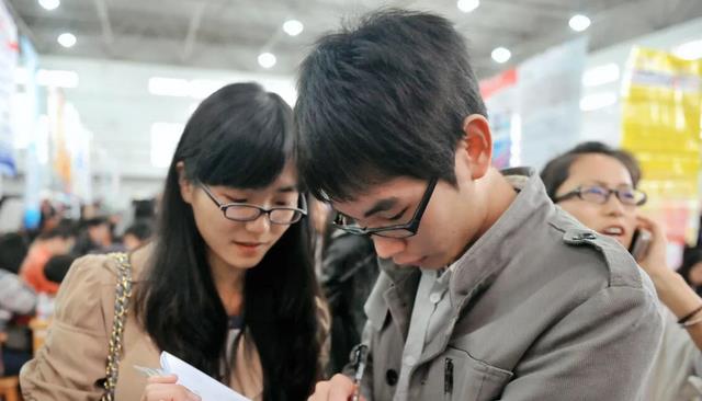 |同样的工作岗位，校招和社招的差距不是一般大，学姐道出其中缘由