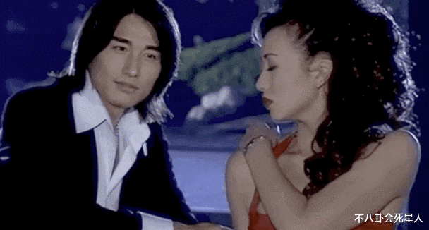 薛佳凝|薛佳凝“硅胶脸”演高中生，陈好发福变大妈，《粉红女郎》也老了