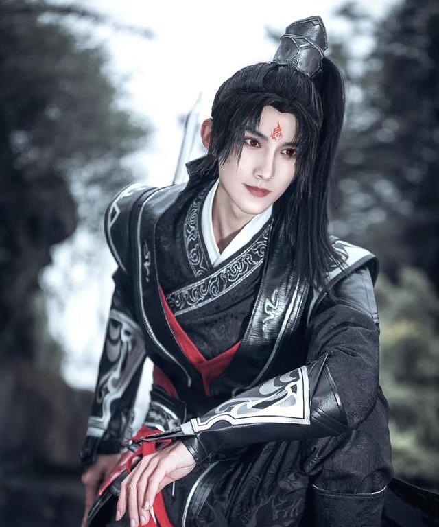 coser|墨家三兄弟cos神还原，魏无羡好霸气，谢怜温柔，沈清秋难得正经