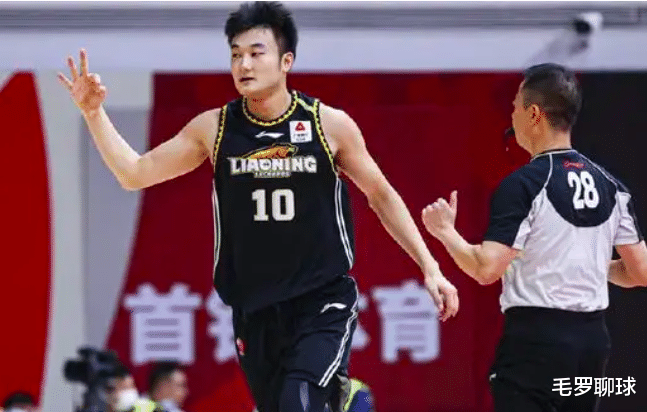 杨鸣|杨鸣真有种！决战时刻上1米99板凳奇兵，11-0把杜锋威姆斯打懵了
