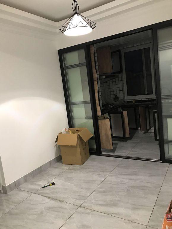 新房终于布置完了,通风玩就入住了,超漂亮的装修连朋友都说好看